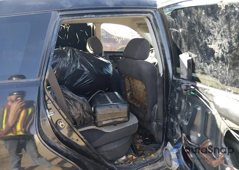 2005 Toyota Matrix z USA, uszkodzony, nr VIN 2T1KR32E75C348660